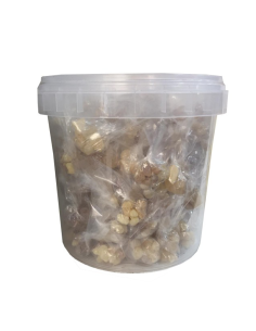  Loubane arabe (Oliban) est un chewing-gum naturel sous forme de petites pierres ocres translucides.